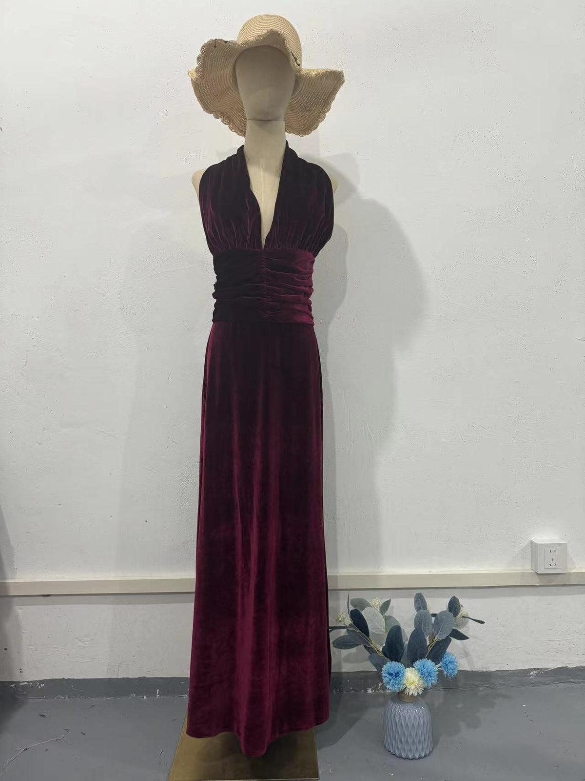 BacklessNew Style Sleeveless Women's Fitted Sexy Dress Irregular Spring