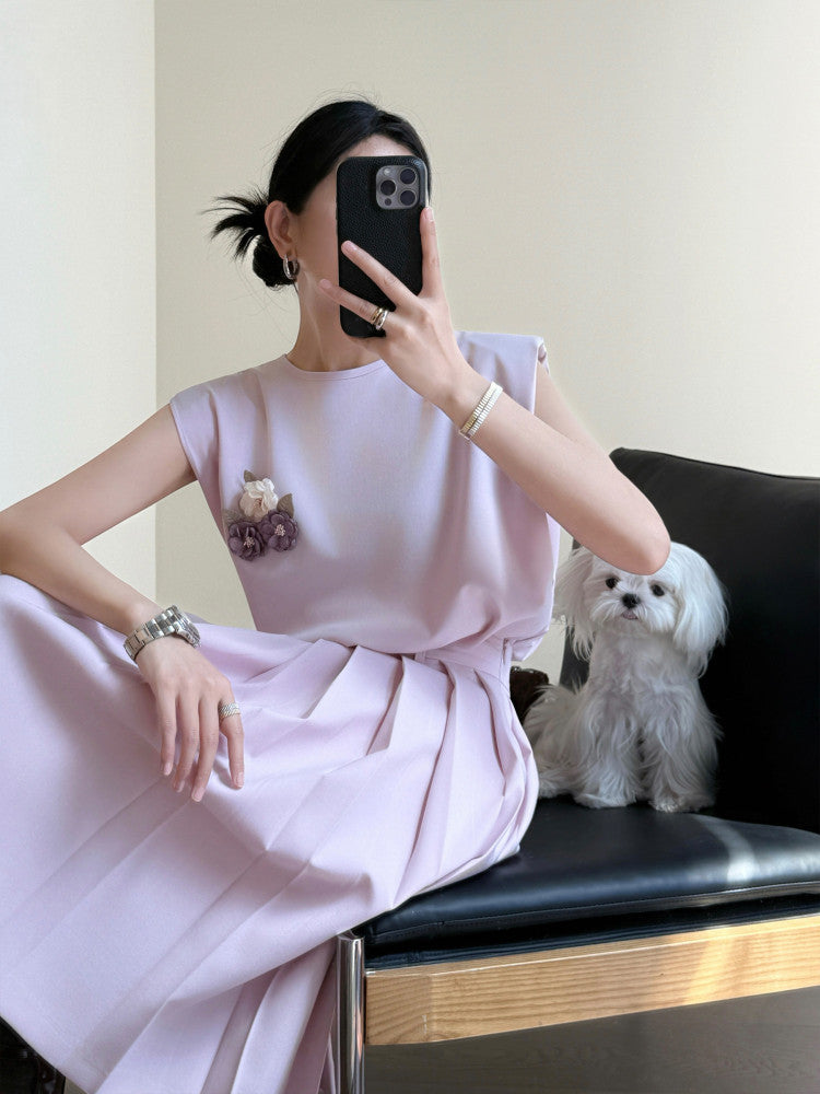 Gentle Pink Color Palette! Sleeveless Loose Vest with 3D Cut Pleated Skirt Set